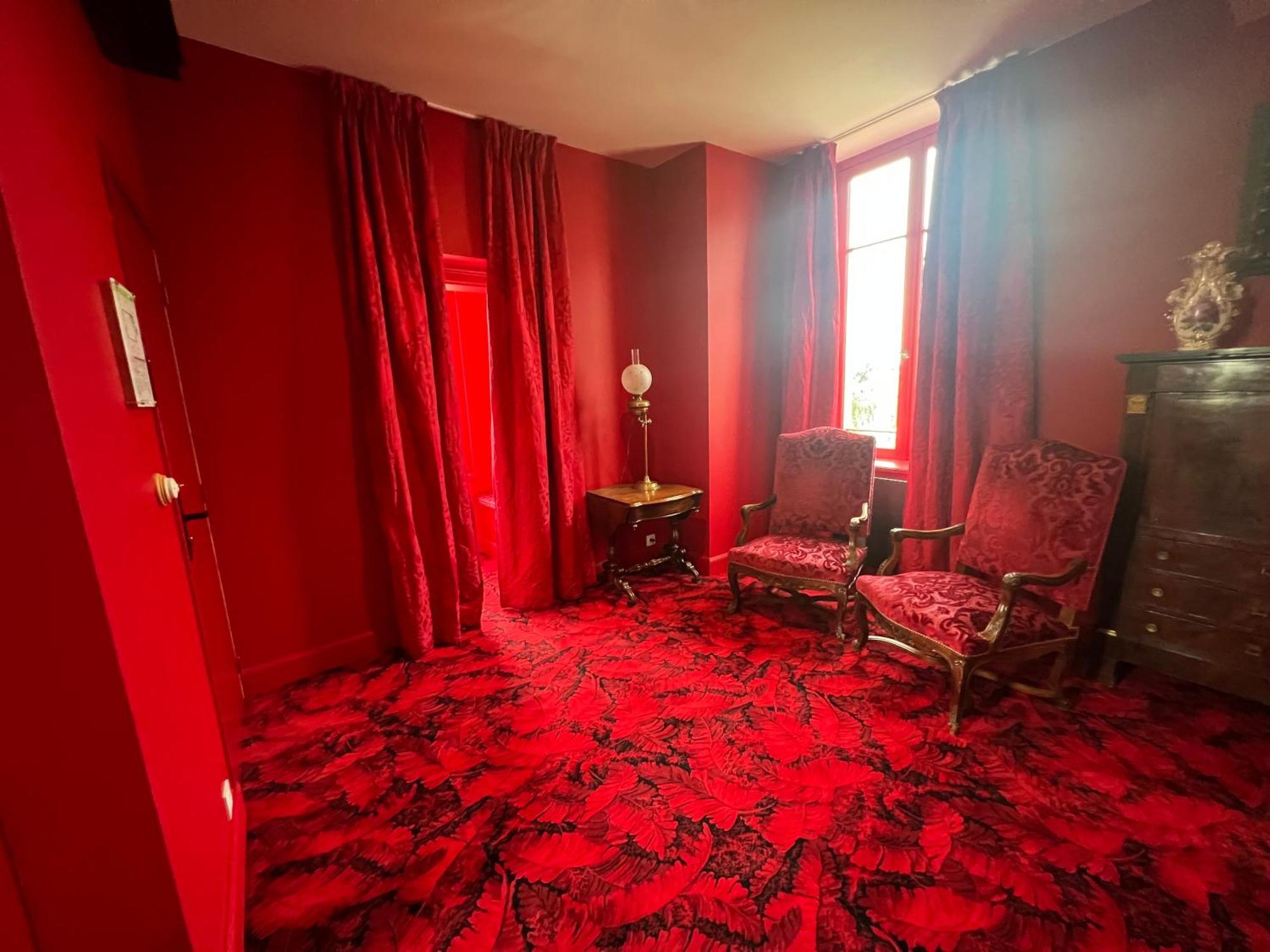 Logis Hotel La Maison A Pan De Bois Виерзон Екстериор снимка